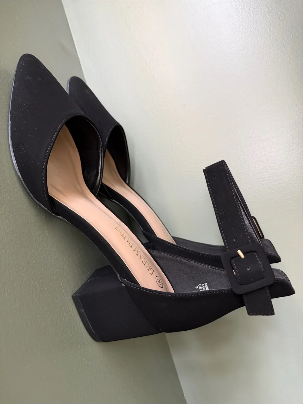 Dream Pairs Black Pointed-toe Block Heel Ankle-Strap Pumps - Size 8 - NWT